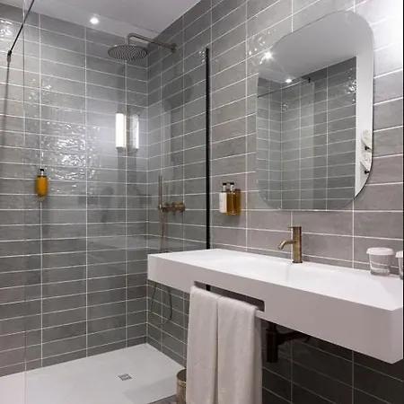 Ap Dona Aninhas Hotel 4*